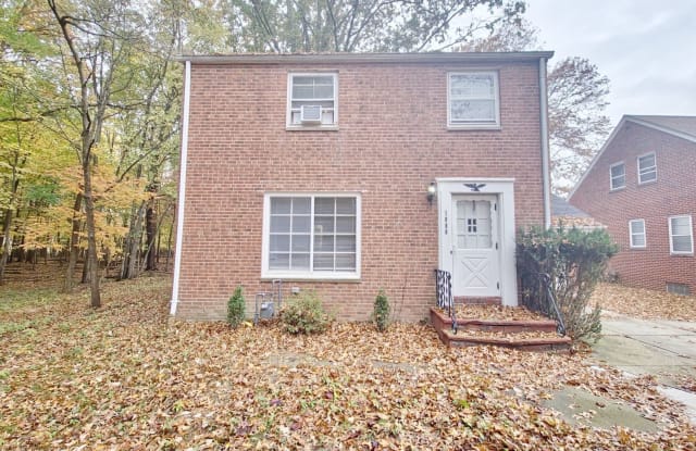 1986 Idlehurst Dr - 1986 Idlehurst Drive, Euclid, OH 44117