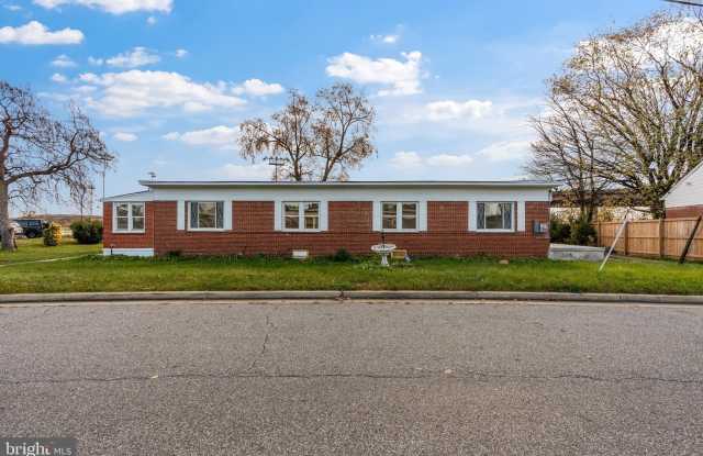 730 NEW PITTSBURG Avenue unit: 2 photos photos