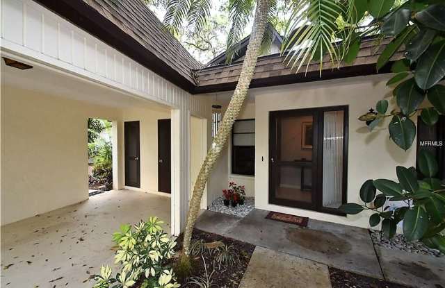 2239 Circlewood Drive #17 - 2239 Circlewood Drive, Gulf Gate Estates, FL 34231