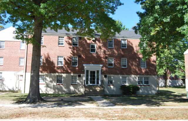 Edgewood - The Grove - 2 Bedroom 1 Bath Gallery 1