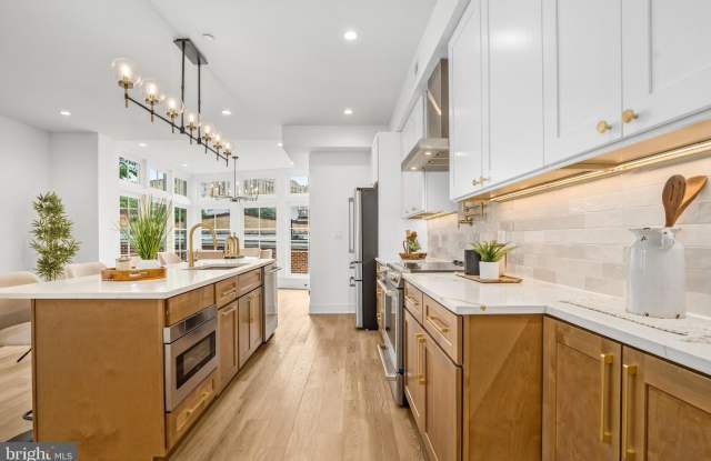1614 KILBOURNE Place NW Gallery 3