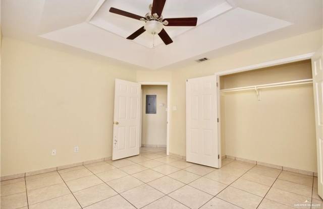 1820 Norma Lane Gallery 4