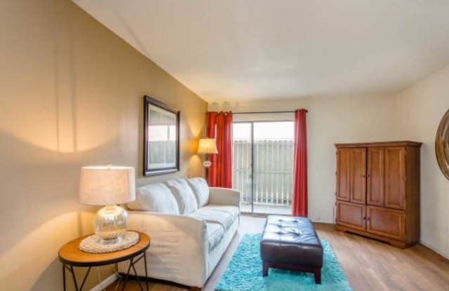 8833 Cinnamon Creek Dr Gallery 1