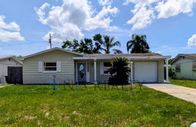 Newly renovated 3/1/1 NEW flooring, NEW paint, updated kitchen & bath, fenced yard.. a MUST SEE!! photos photos Newly renovated 3/1/1 NEW flooring, NEW paint, updated kitchen & bath, fenced yard.. a MUST SEE!! photos photos