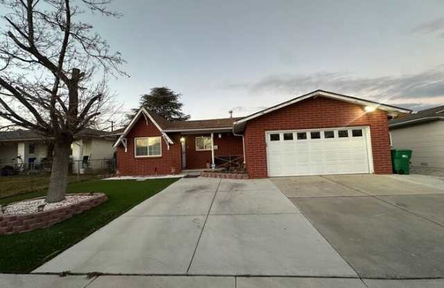 250 Devere Way photos photos