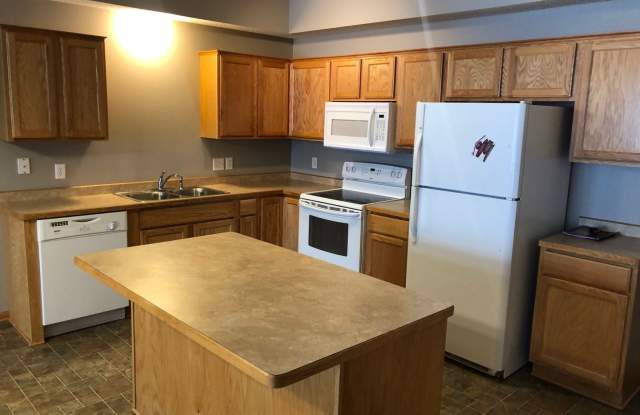 3666 Coon Rapids Blvd NW Gallery 4
