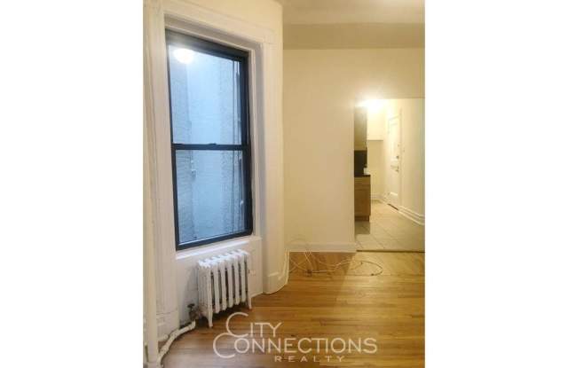 162 West 4th Street Gallery 2