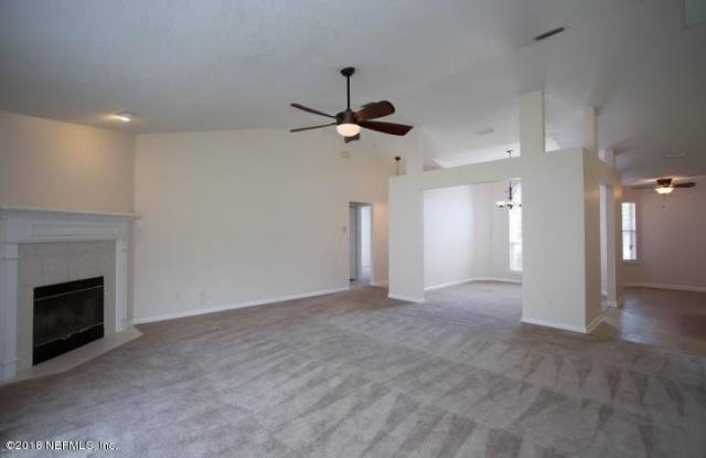 1515 WALNUT CREEK DR Gallery 2
