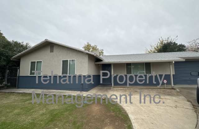 3 Bedroom 2 Bath Red Bluff - 585 Hinkle Street, Red Bluff, CA 96080