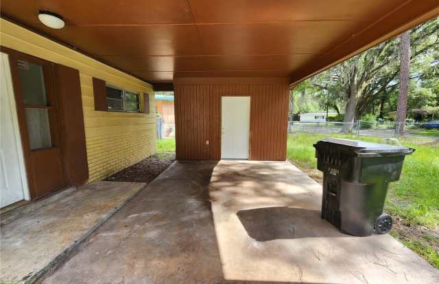 2831 NE 17 Drive Gallery 4