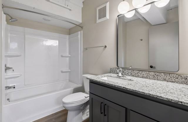 321 6th Street East Gallery 4