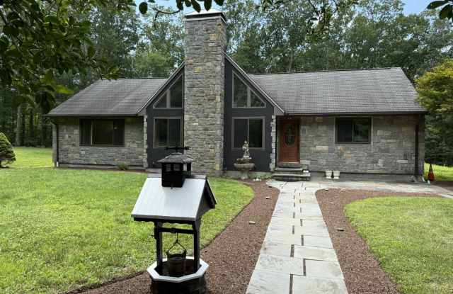 93 Pisgah Road Gallery 1