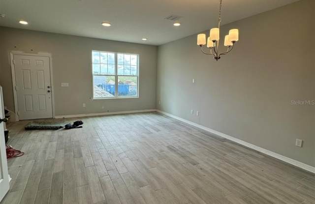 12202 PLUMPTON Drive Gallery 3