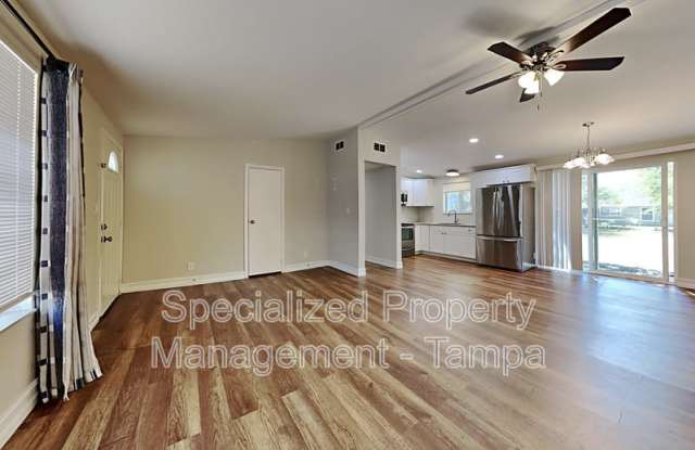 13426 Tyringham St Gallery 3
