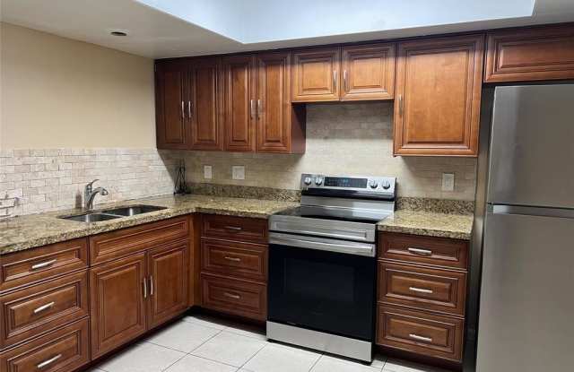 426 SE 13th Dr photos photos