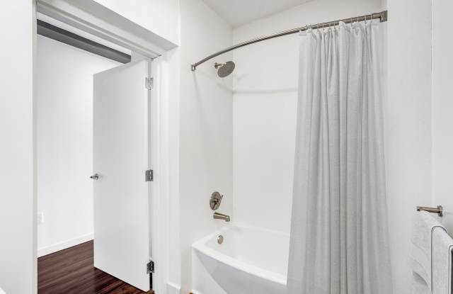 4801 Shattuck Gallery 4