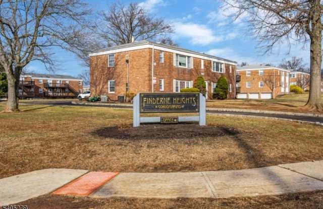 11 Dartmouth Ave - 11 Dartmouth Avenue, Finderne, NJ 08807