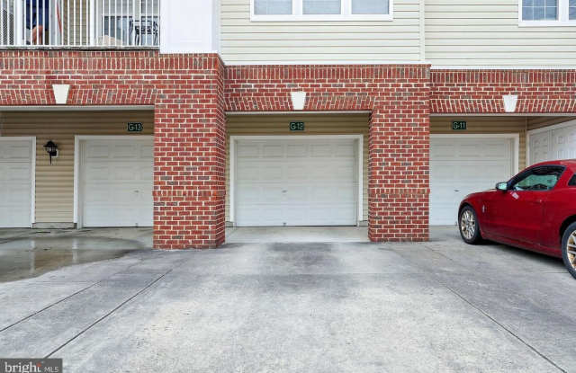 42481 ROCKROSE Square Gallery 4
