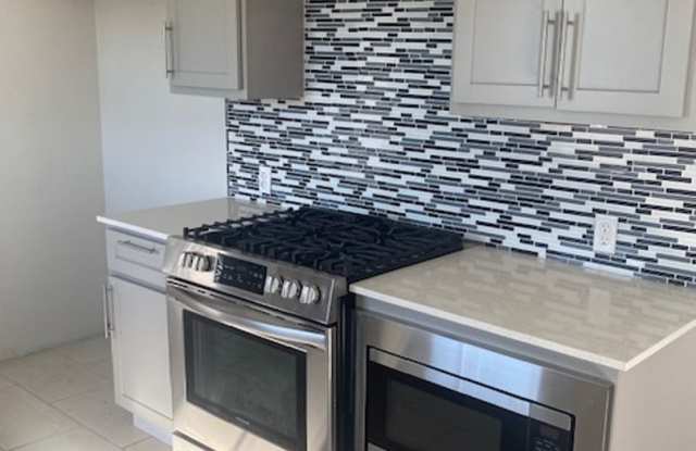 Beautiful Updated Home. Gallery 3