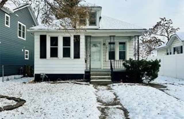 23084 Berdeno Avenue - 23084 Berdeno Avenue, Hazel Park, MI 48030