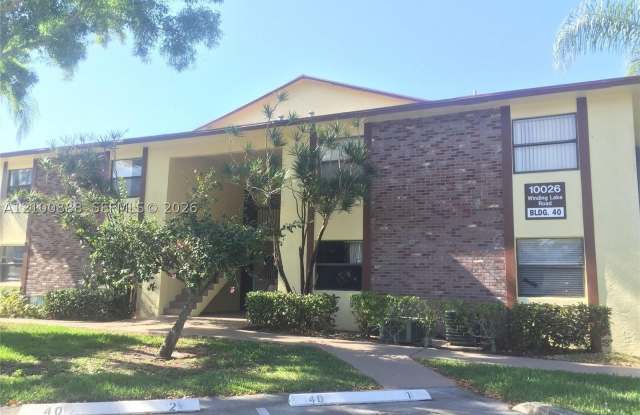 10026 Winding Lake Rd Gallery 1