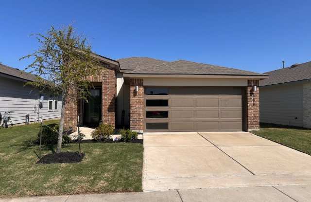 3 Bedroom, 2 Bath in Midtown Subdivision College Station photos photos