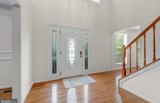 1425 CELLAR CREEK Way Gallery 2