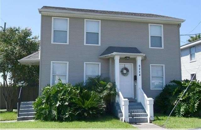 6202 VERMILLION Boulevard photos photos