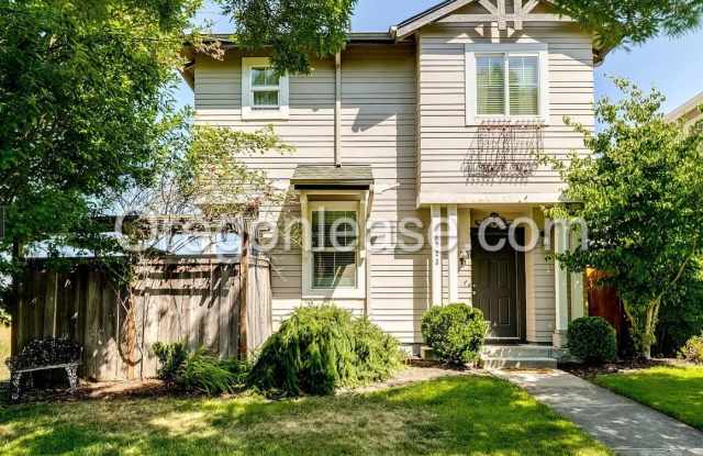 Beautiful large West Eugene home photos photos