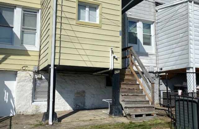 615 Mount Holly Street Gallery 2