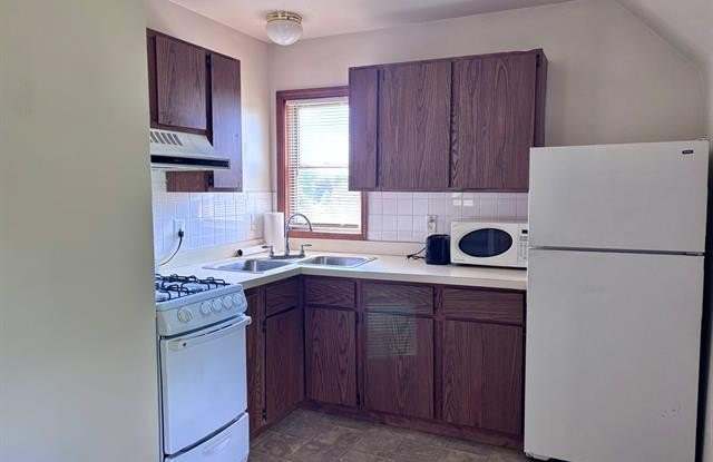 37 Elk Lake Unit #2 Road Gallery 2