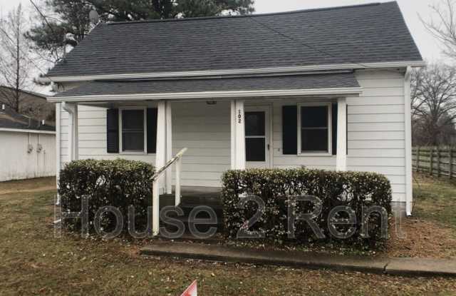 102 W. Hamilton - 102 W Hamilton St, Energy, IL 62933