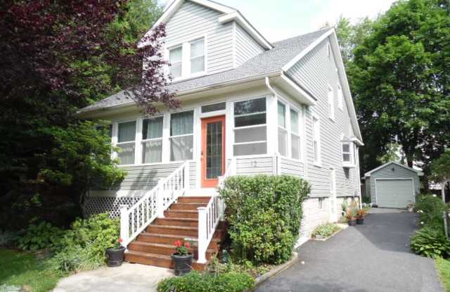 12 Sherwood Ave. - 12 Sherwood Avenue, Pikesville, MD 21208