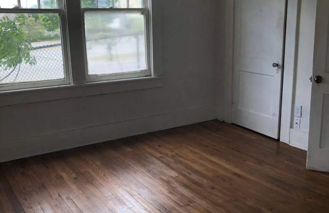 125 E 22nd St. Gallery 4