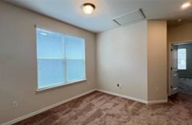 7867 Berkshire Oak Alley Gallery 3