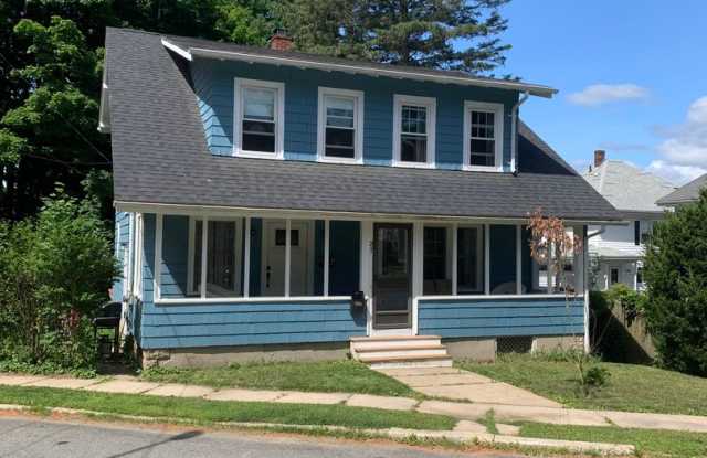 4 Bedroom Single Family House Available Now! photos photos