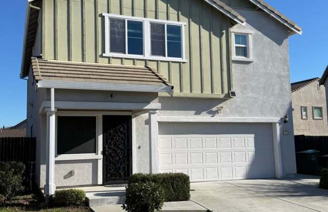 Half month Off! Nice home with a huge back yard photos photos