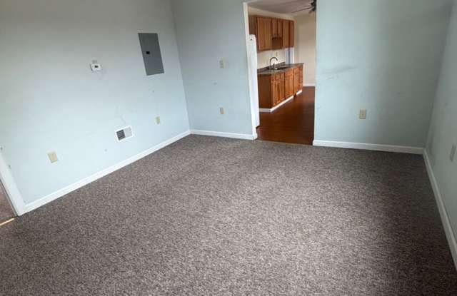 10 Beech St, Gloversville, NY 12078 Gallery 3