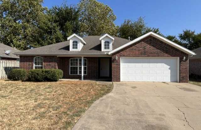 Great 3 Bedroom in Bentonville! photos photos
