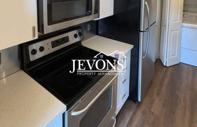 Coming soon - 2BR/1.5BA Condo in Kirkland photos photos