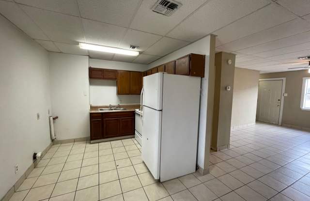 North Bay / central Portland area-Affordable rental-$99 move-in special Gallery 3