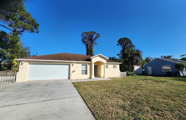 1244 Lynne Drive photos photos