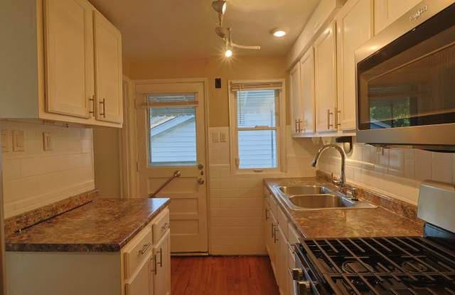 UPDATED 2 Bed 1 Bath  Home with Finished Lower Level & Spacious Backyard in Normandy School District Gallery 3