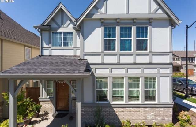 7697 NE Prefontaine Street photos photos