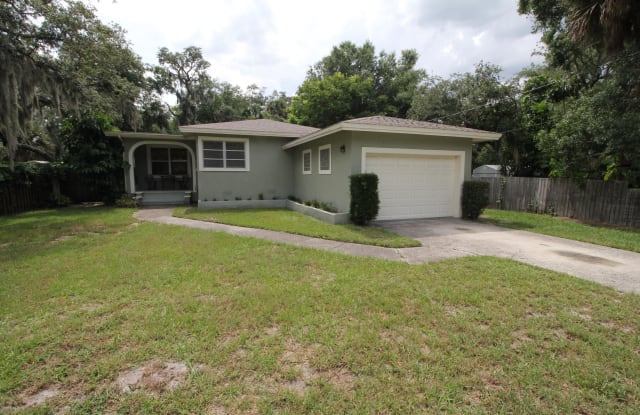 2108 Oak Street - 2108 South Oak Street, Melbourne, FL 32901