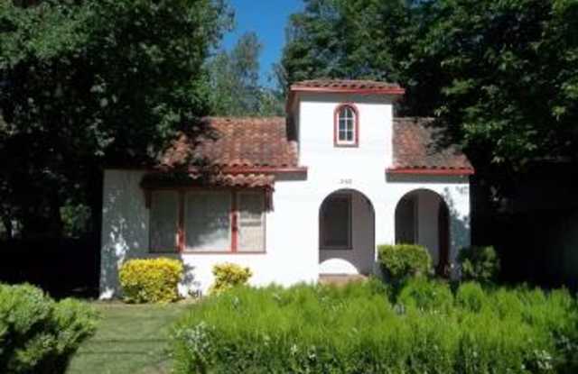 Location Location right across from campus! photos photos