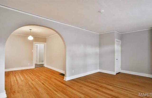 7125 Dartmouth Avenue Gallery 3