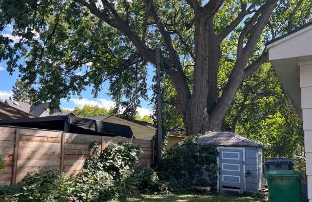 Charming Northeast Minneapolis Home – Convenient Location Gallery 1