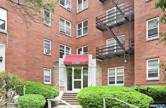2350 Linwood Avenue 1E photos photos