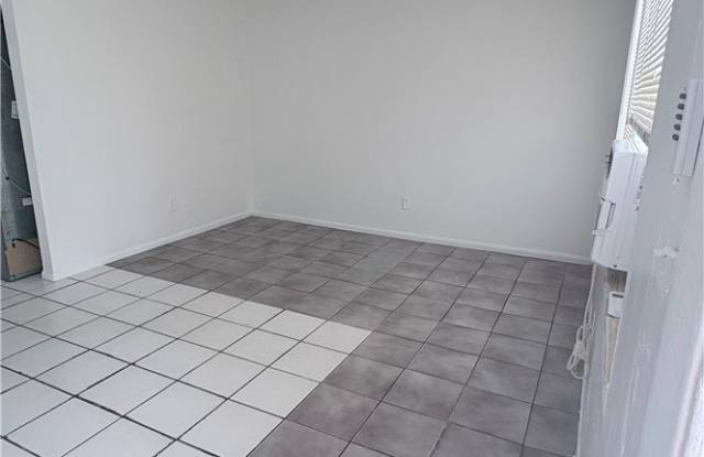5558 9th Avenue Gallery 3